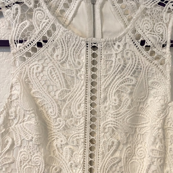 Lulus White lace MIDI dress - Picture 3 of 5